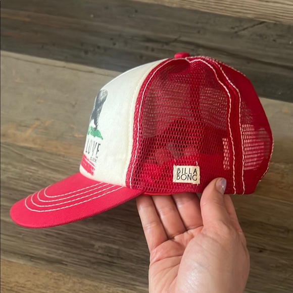 Billabong Vintage Vibrant Red Mesh Trucker Snapback California Love Hat OS main image 11
